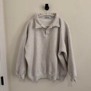 women’s light grey RUMOURED airport sweatshirt [M/L]